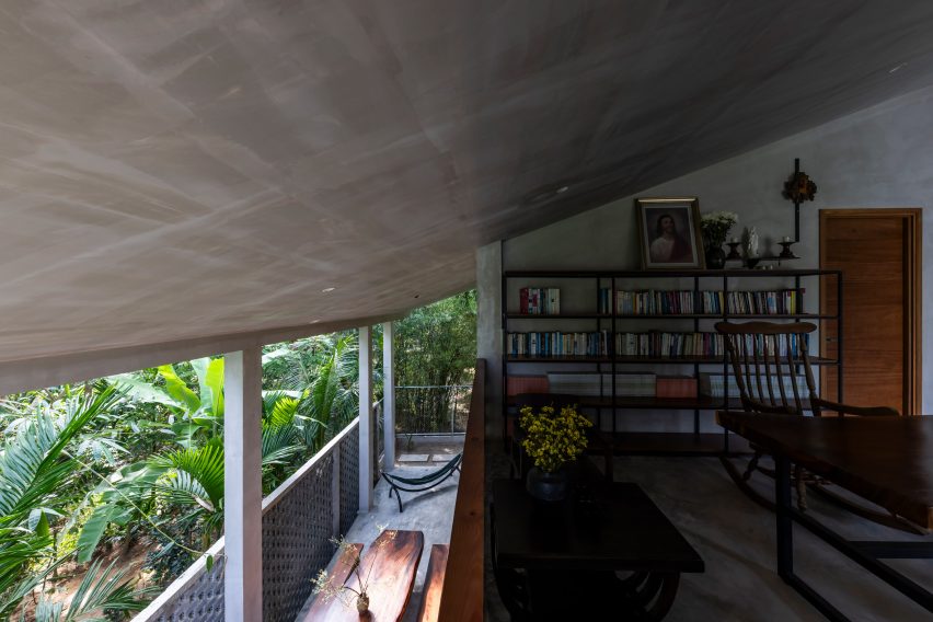 Anchor House by MM++ Architects