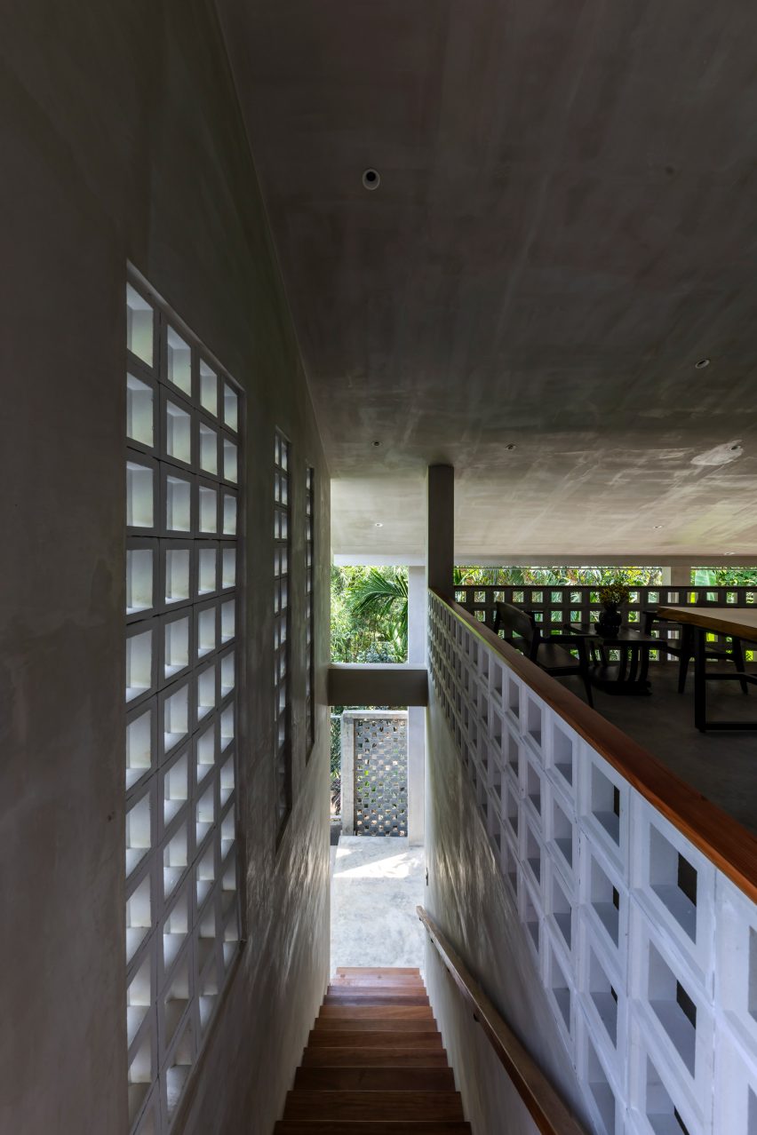 Anchor House by MM++ Architects