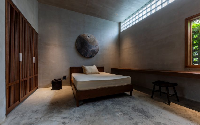 Anchor House by MM++ Architects