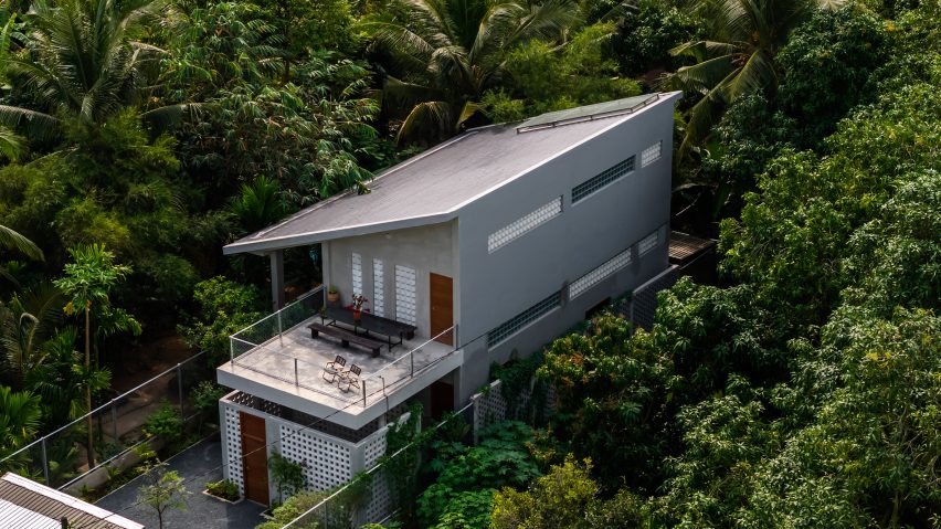 Anchor House by MM++ Architects