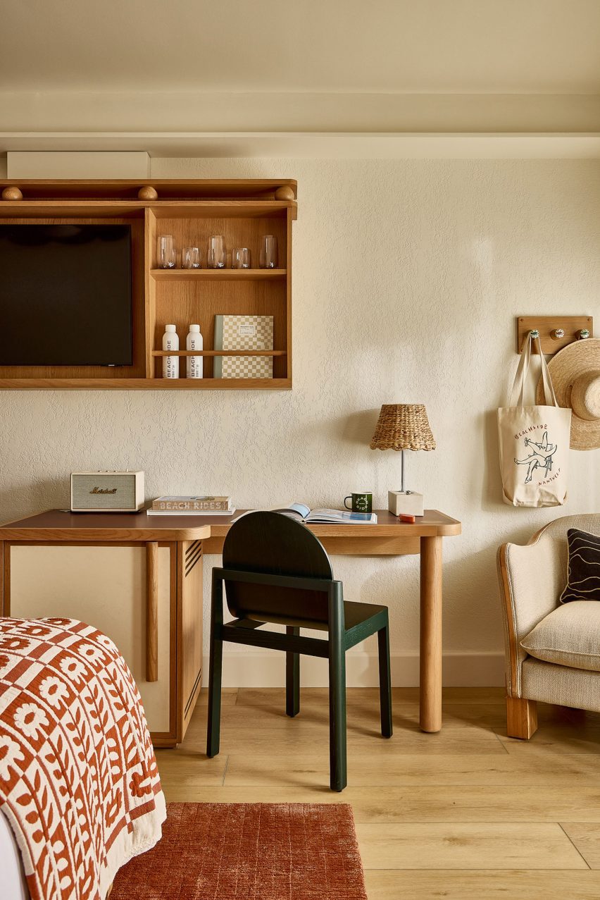 Desk with green chair
