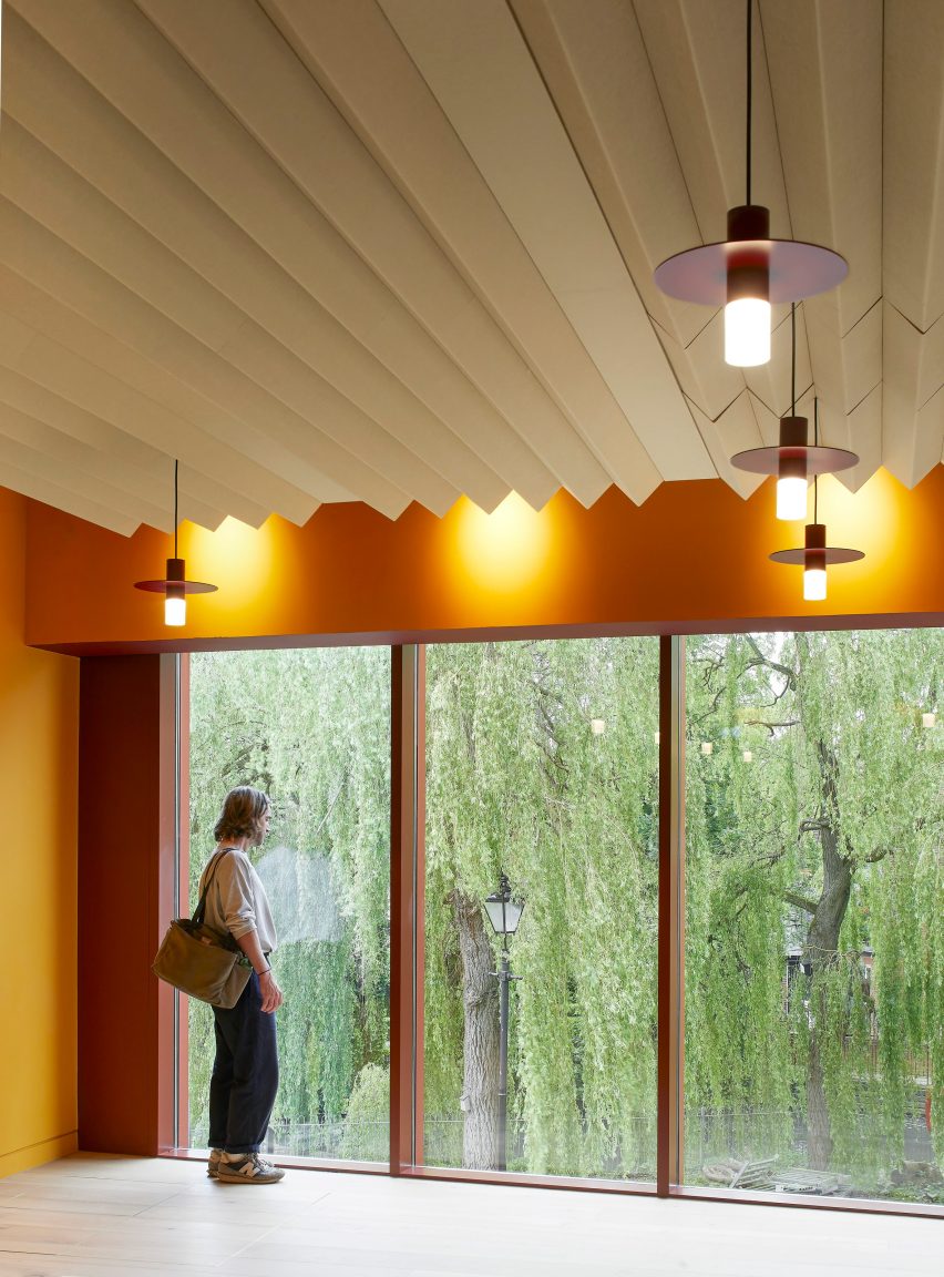 BEAM Hertford by Bennetts Associates and Citizens Design Bureau