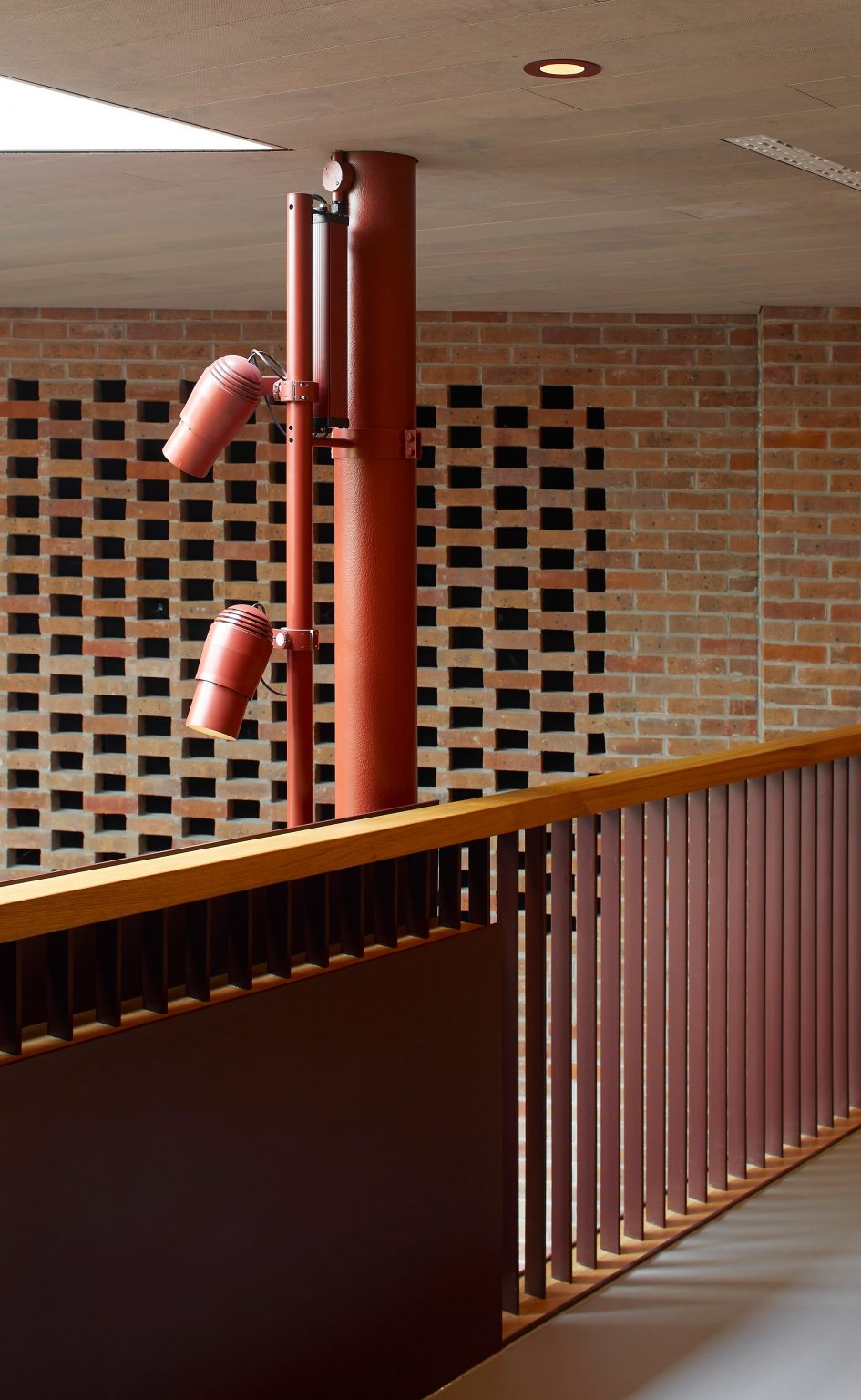 BEAM Hertford by Bennetts Associates and Citizens Design Bureau