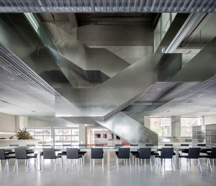 W-Mission Office by Behet Bondzio Lin Architekten and BCHO Architects