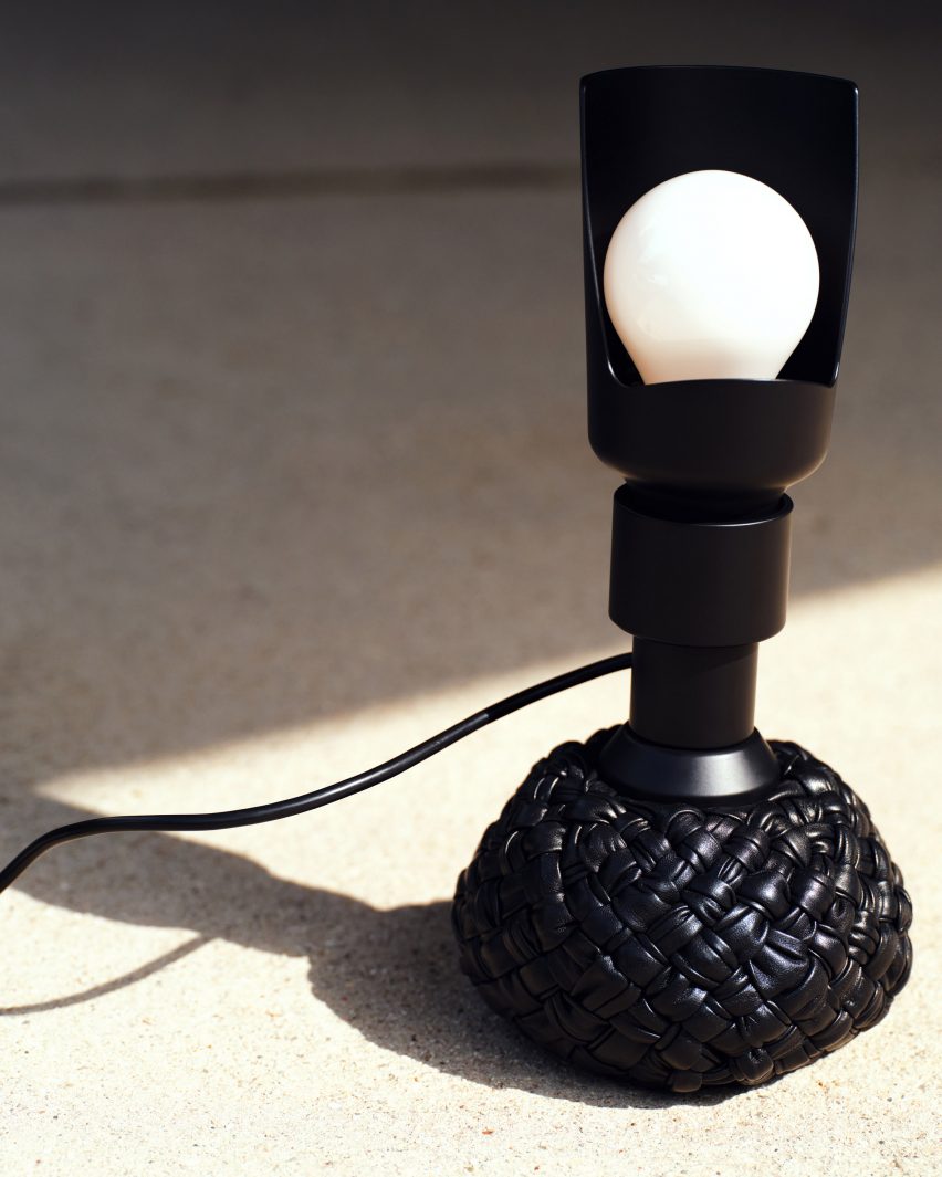 Black lamp in intreccio foulard leather