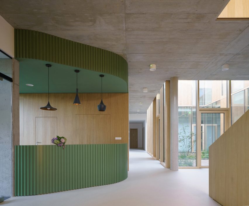 House for Julia by Čtyřstěn Architekti