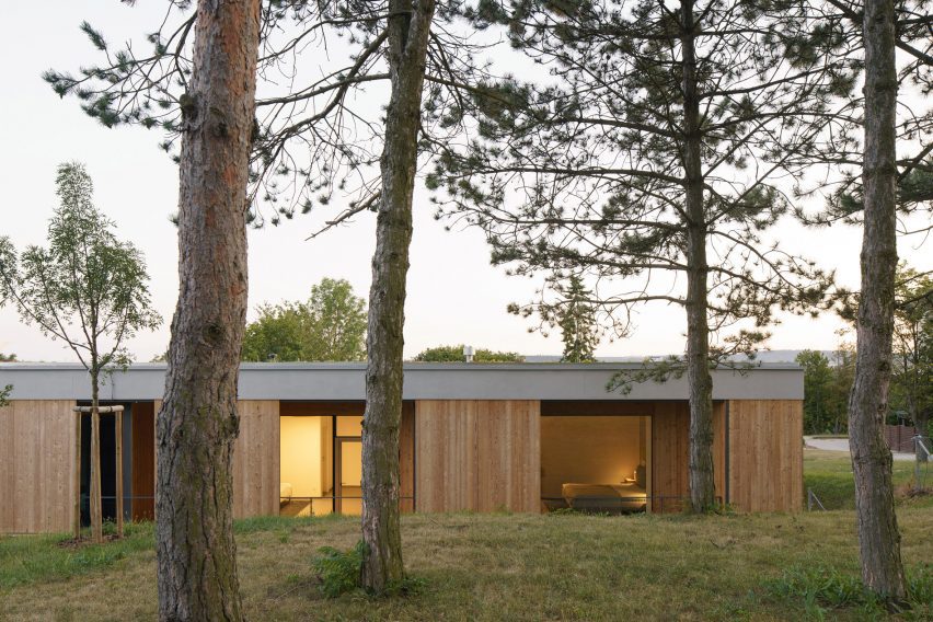 House for Julia by Čtyřstěn Architekti