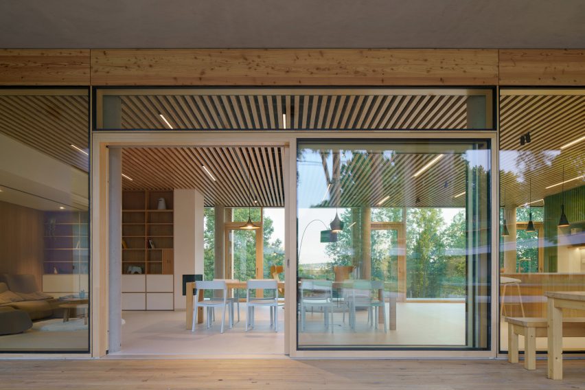 House for Julia by Čtyřstěn Architekti