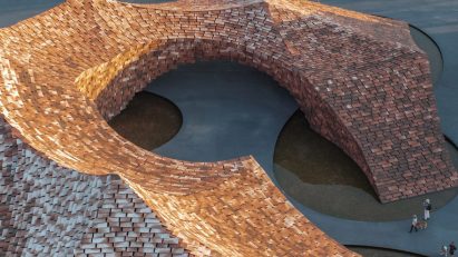 Kengo Kuma and Associates cloaks Chinese clay museum in handmade tiles