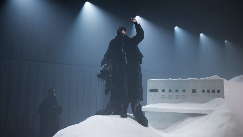 Frozen weather station set Shanghai event