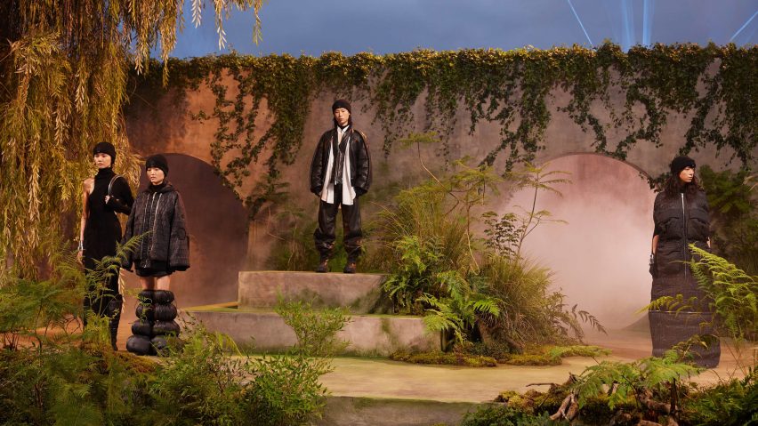 Willow Smith installation Moncler