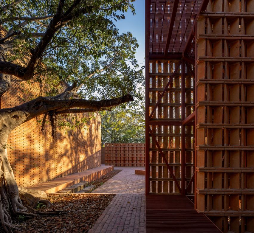 San Blas port building by Colectivo C733