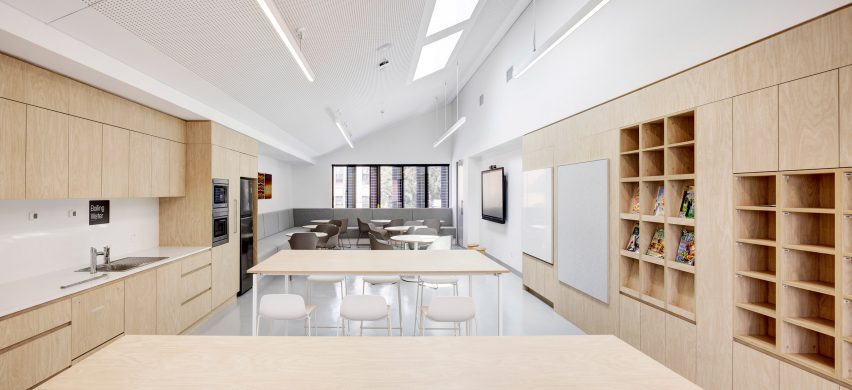 Darlington Public School by Fjcstudio