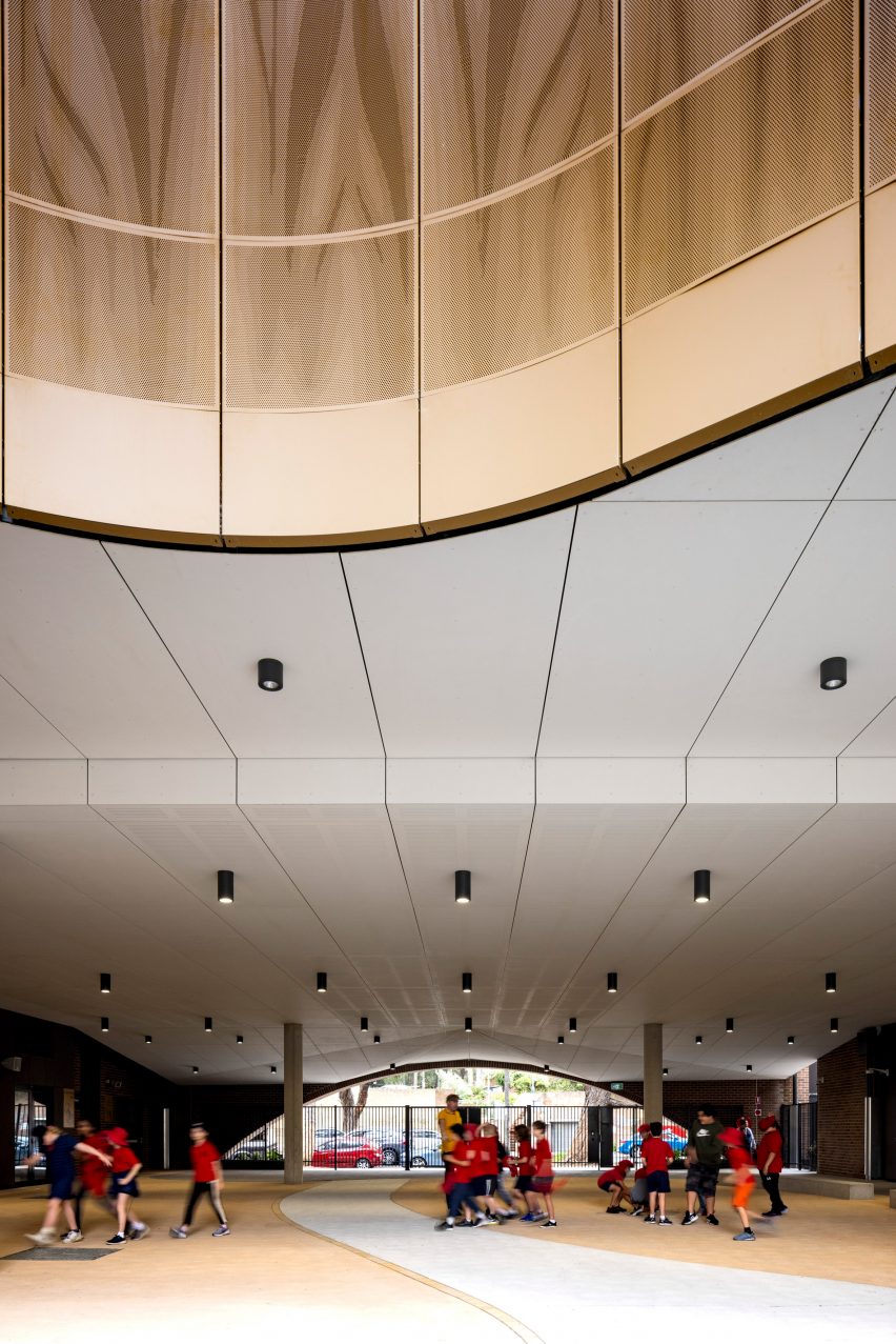 Darlington Public School by Fjcstudio