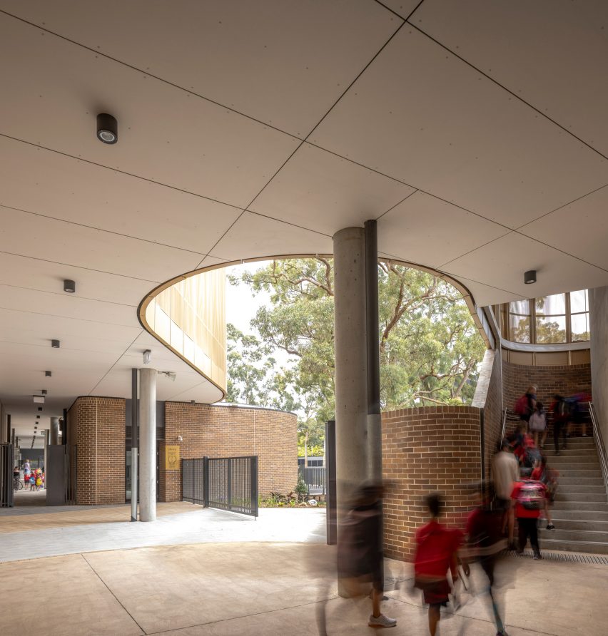 Darlington Public School by Fjcstudio