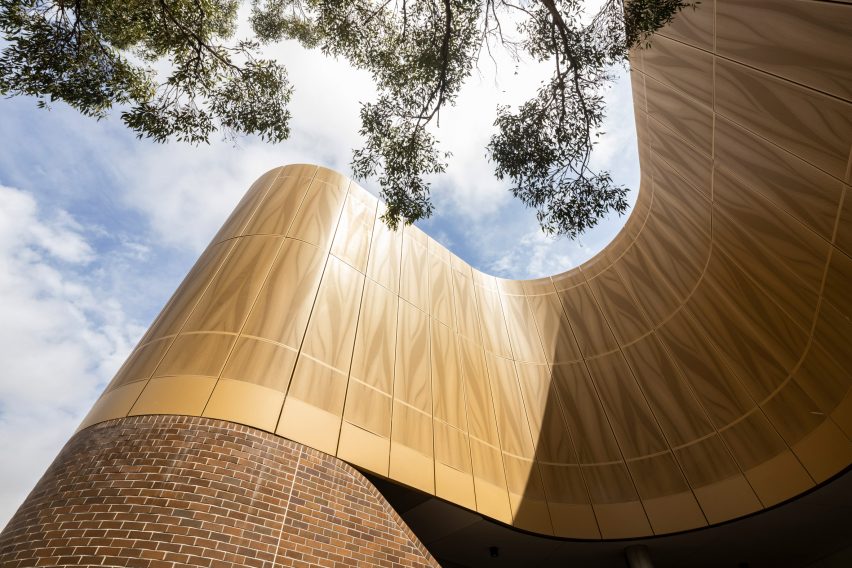 Darlington Public School by Fjcstudio