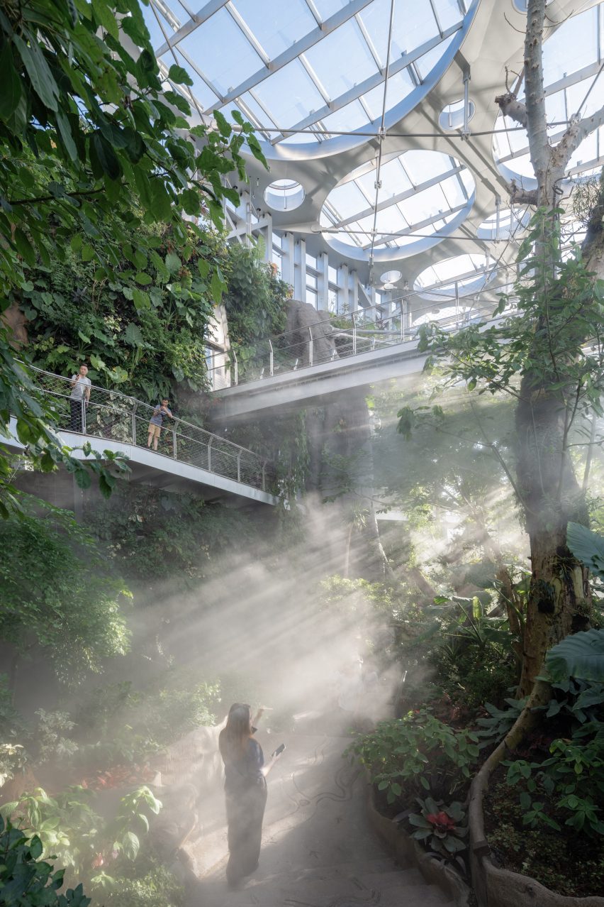 Expo Cultural Park Greenhouse by Delugan Meissl Associated Architects