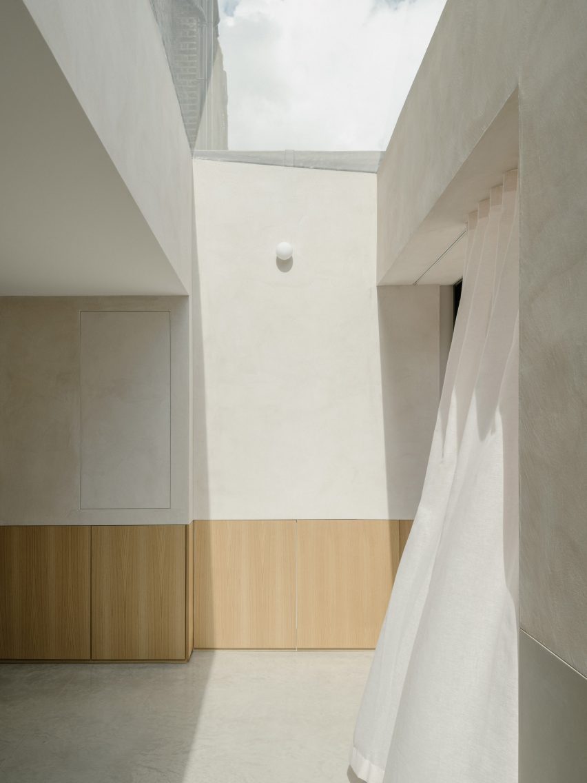 Datum House by DHaus