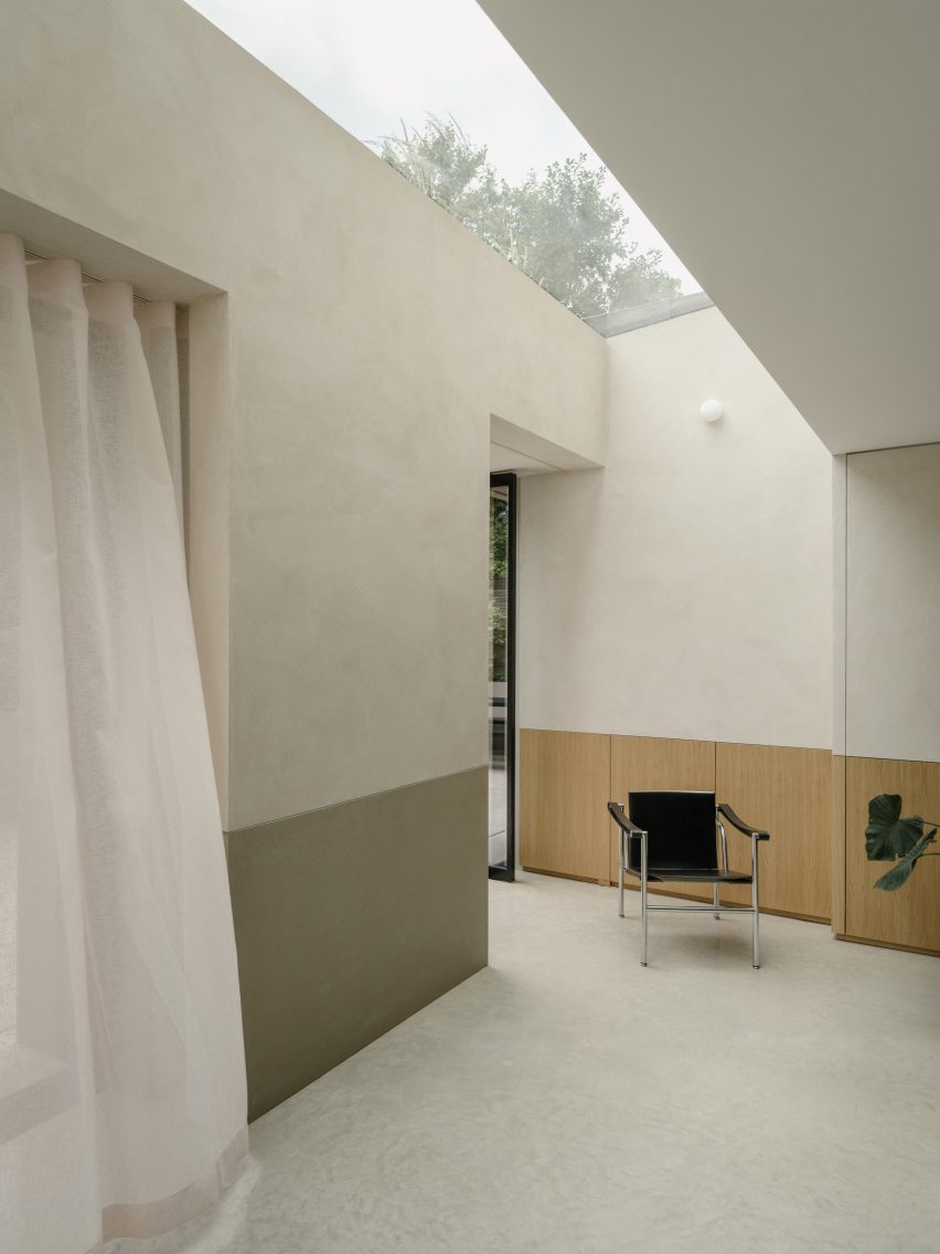 Datum House by DHaus