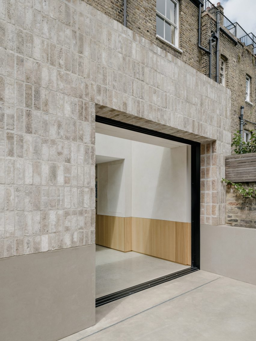 Datum House by DHaus