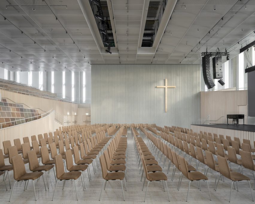 Frihamnskyrkan church by Elding Oscarson