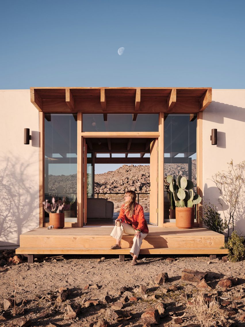 desert house