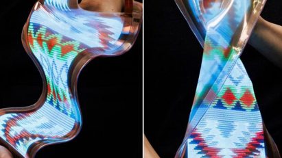 Stretchy screen