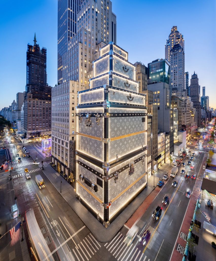 LV trunk scaffolding