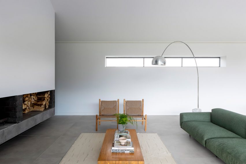 Weald House by Mailen Design and Peter Bradford Architects