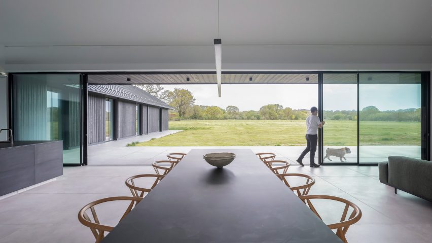 Weald House by Mailen Design and Peter Bradford Architects