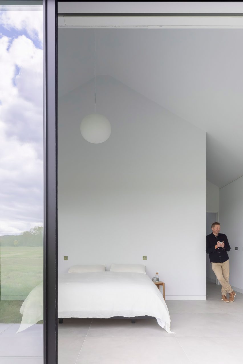Weald House by Mailen Design and Peter Bradford Architects