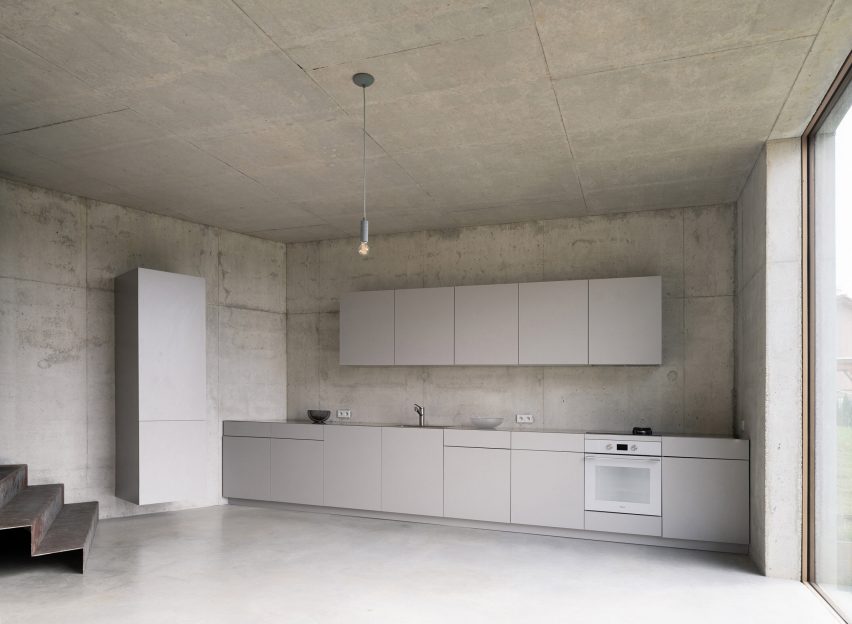 House of Seven Floors by Maly Chmel