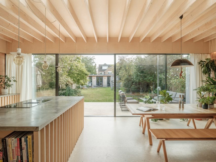 St Albans extension by Michael Henriksen