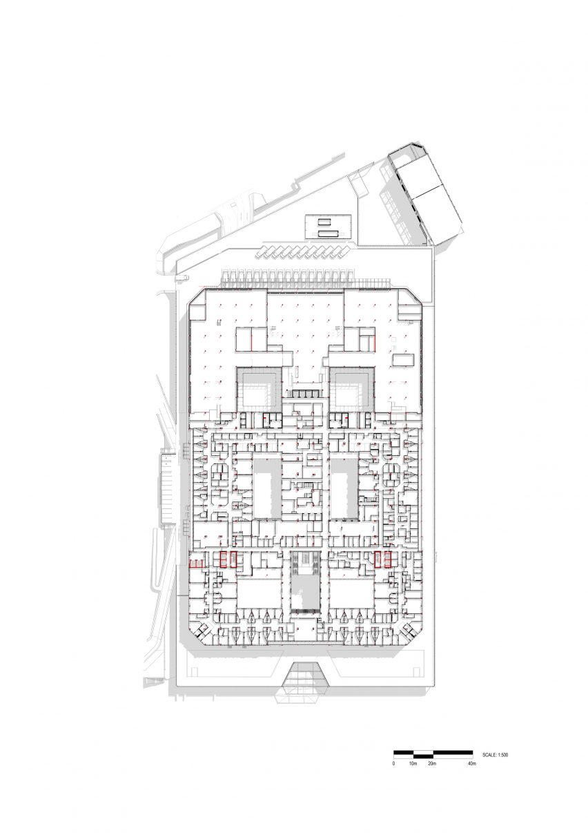 Floor plan of Midland Metropolitan University Hospital by HKS, Cagni Williams and Sonnemann Toon Architects.