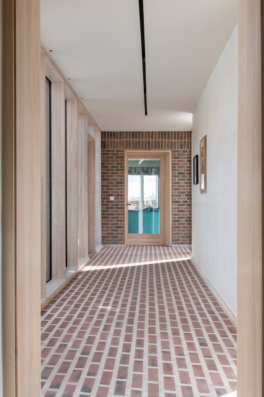 New Streat Hill House by BakerBrown Studio