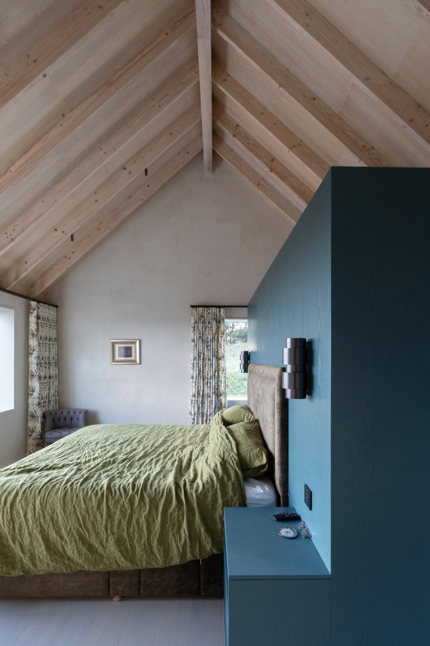 New Streat Hill House by BakerBrown Studio