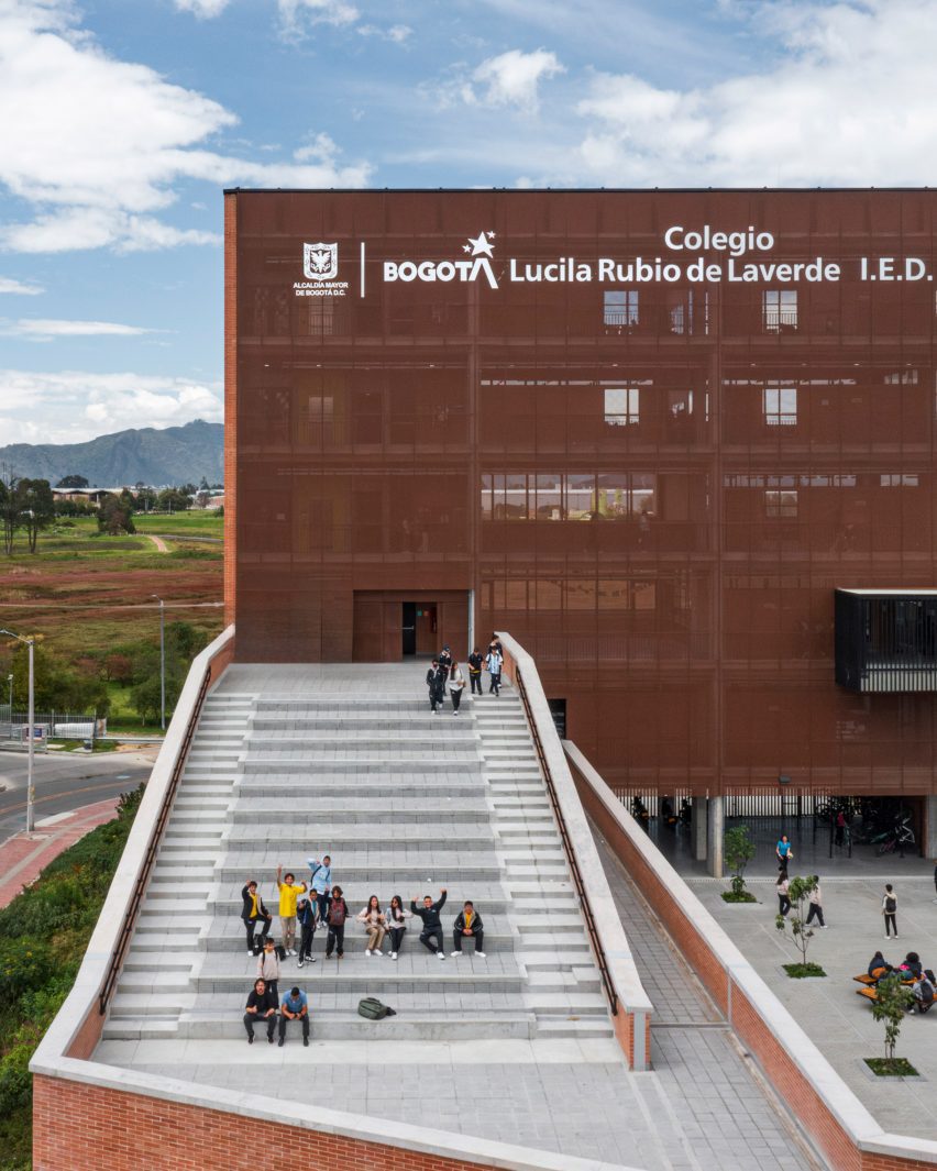 Lucila Rubio de Laverde school by Nómena Arquitectura
