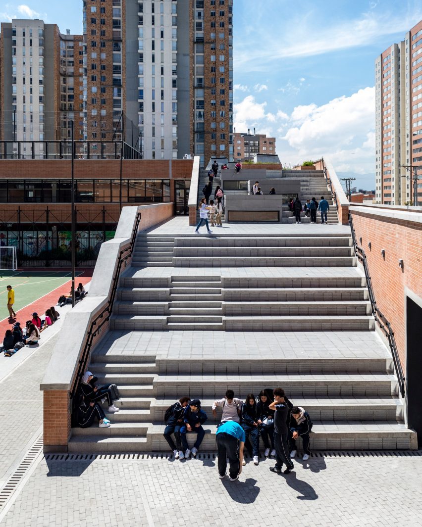 Lucila Rubio de Laverde school by Nómena Arquitectura