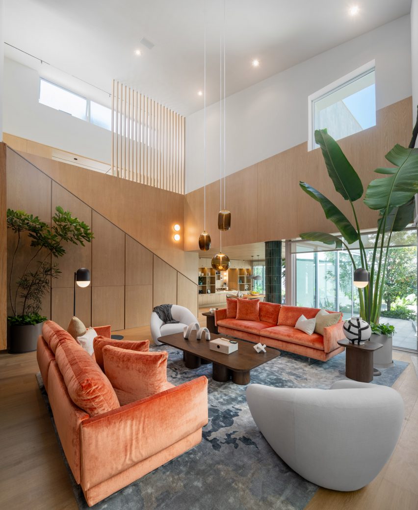 Casa Oliva by Productora