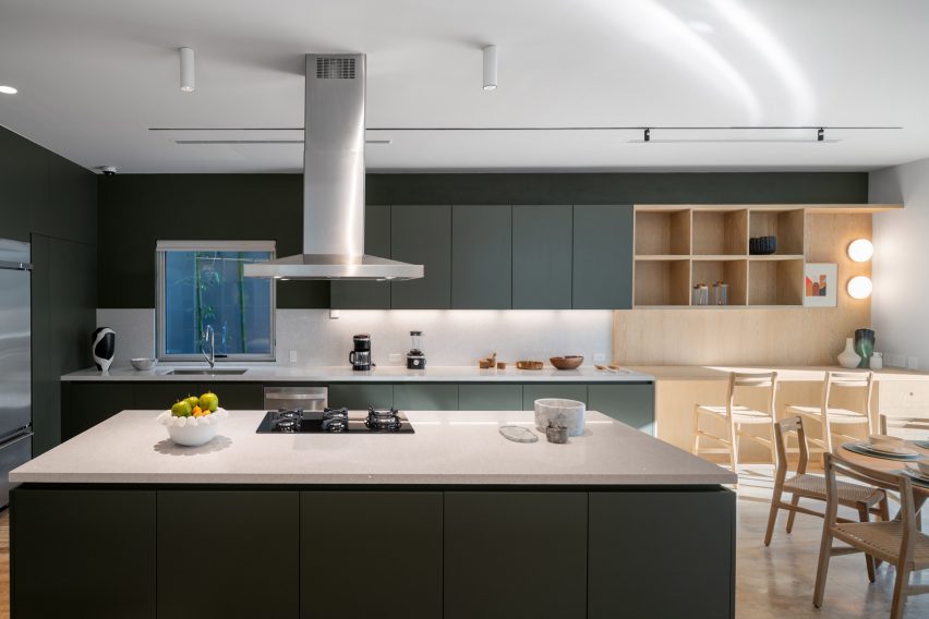 Casa Oliva by Productora