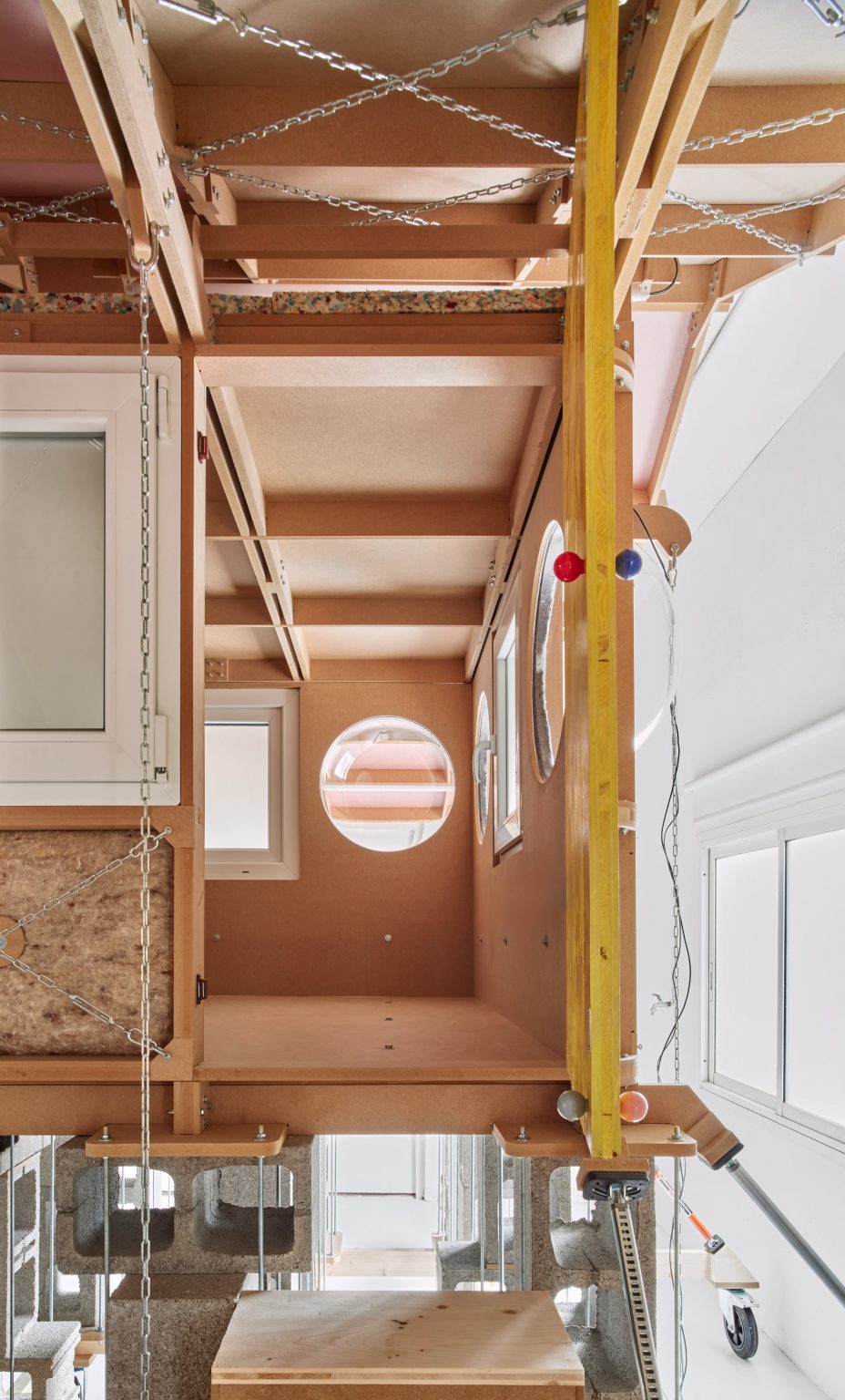 Takk bedroom structure