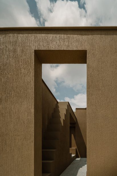 Doorway of Sār Residence