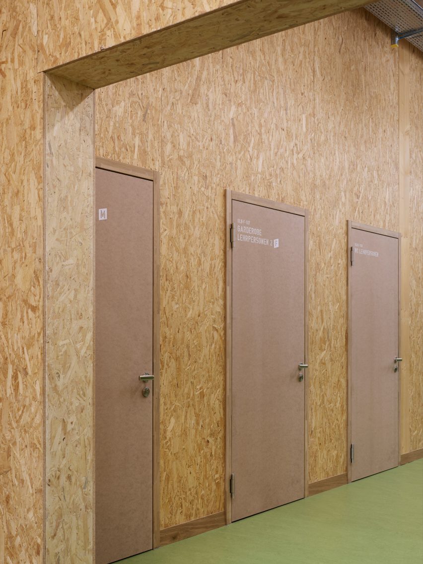 Sporthallenprovisorium Gloriarank by Itten+Brechbuhl