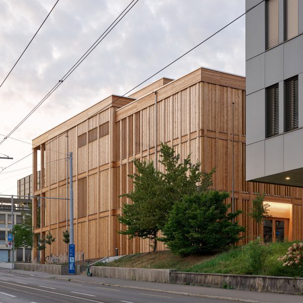 Sporthallenprovisorium Gloriarank by Itten+Brechbuhl