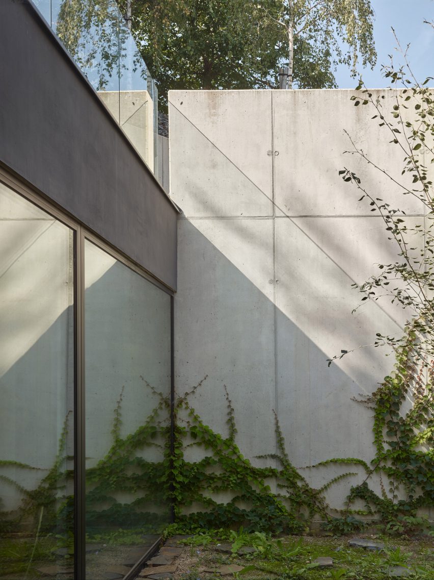 Villa Sidonius by Stempel & Tesar
