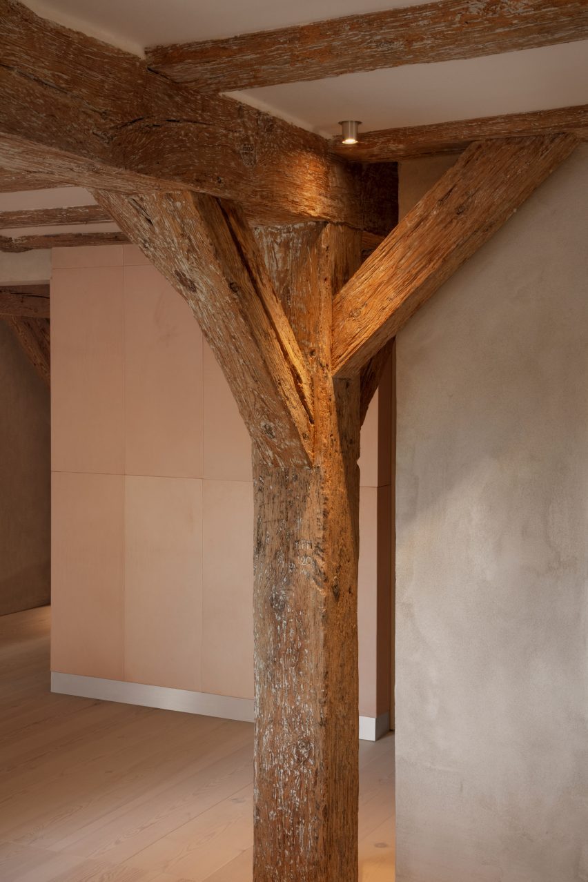 Pine beam warehouse apartment