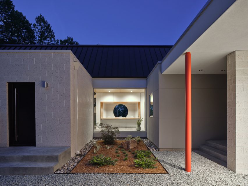 Dogtrot House by Studio Becker Xu