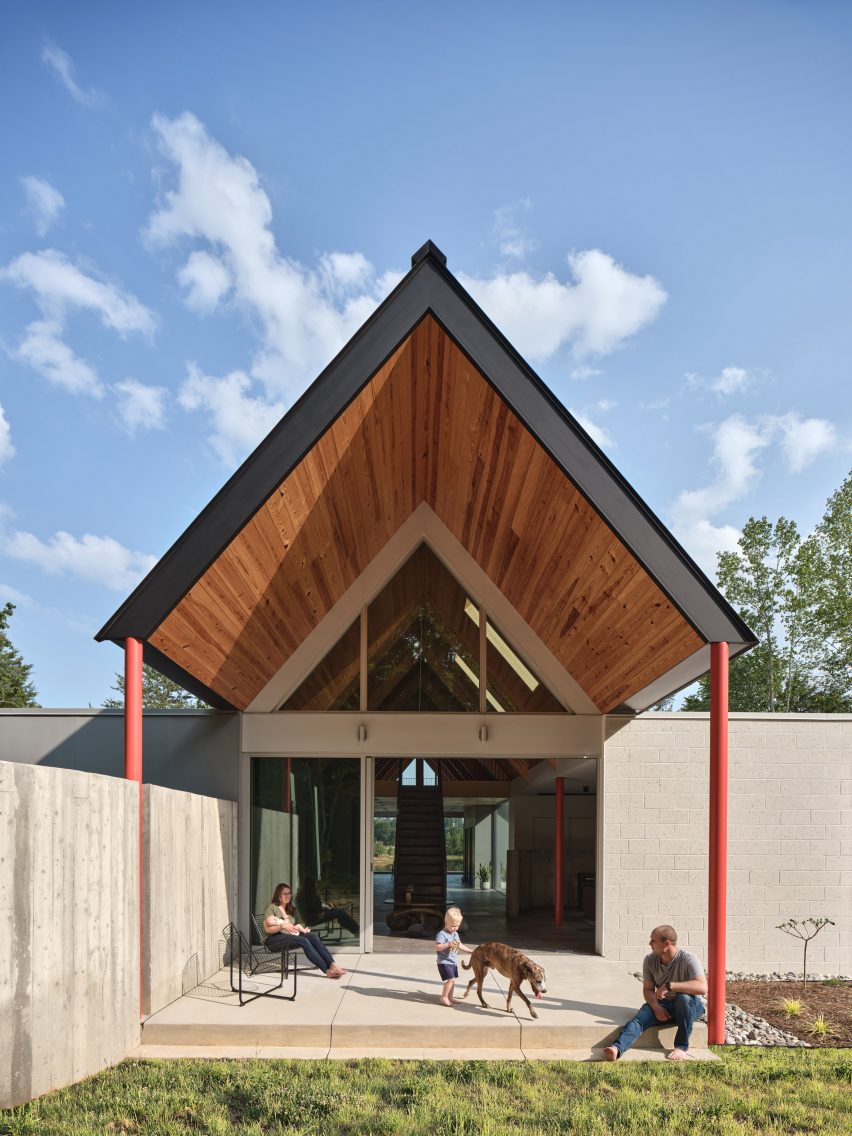 Dogtrot House by Studio Becker Xu