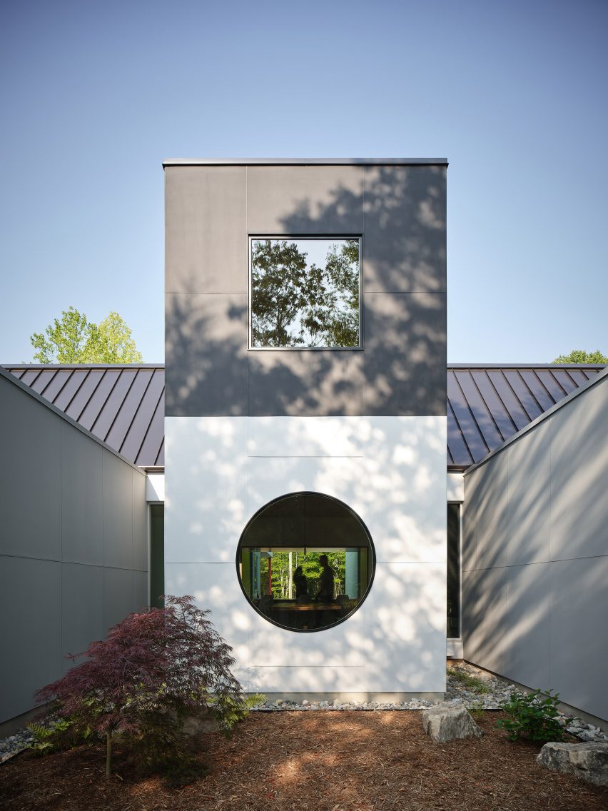 Dogtrot House by Studio Becker Xu