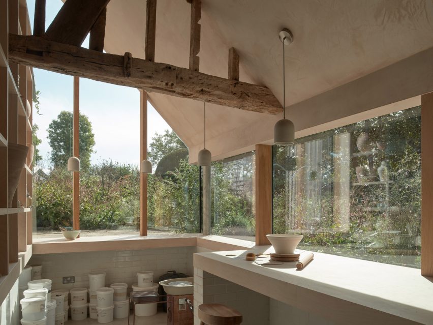 Underwing Workshop by Ashton Porter Architects